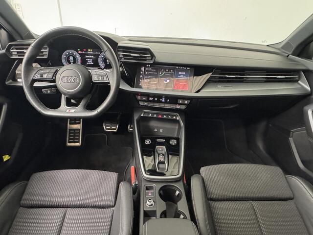 Audi A3 Limousine 30 TFSI S edition | S-Line | Panoramadak | Camera | Navigatie | Adaptive Cruise Control |