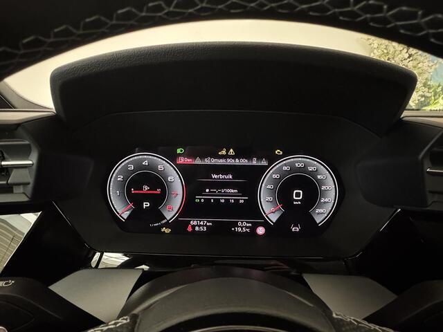 Audi A3 Limousine 30 TFSI S edition | S-Line | Panoramadak | Camera | Navigatie | Adaptive Cruise Control |