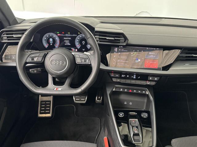 Audi A3 Limousine 30 TFSI S edition | S-Line | Panoramadak | Camera | Navigatie | Adaptive Cruise Control |