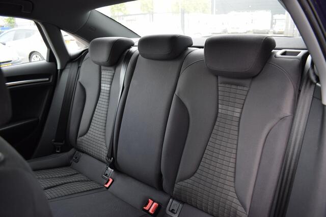 Audi A3 Limousine 30 TFSI Advance | Sportstoelen | Climate | Cruise | Sensoren – foto 6