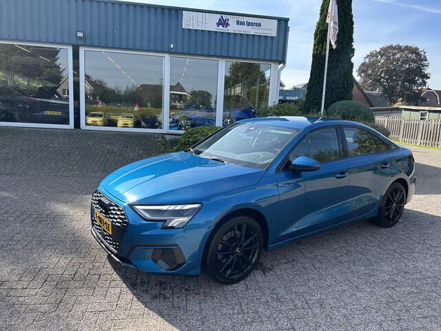 Audi A3 Limousine 30 TFSI Business edition – foto 2