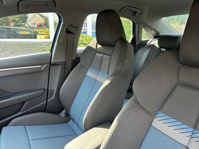 Audi A3 Limousine 30 TFSI Business edition – foto 4