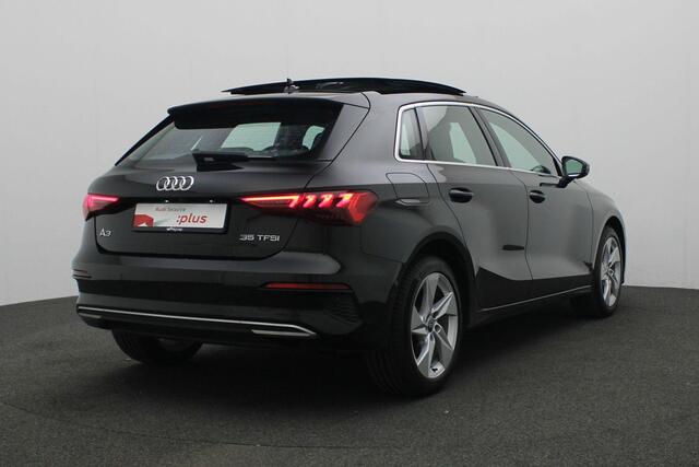 Audi A3 SPORTBACK 35 TFSI 150 pk S-tronic Advanced edition | Panoramadak | Trekhaak | Standkachel | Matrix LED | Achteruitrijcamera | Stoelverwarming