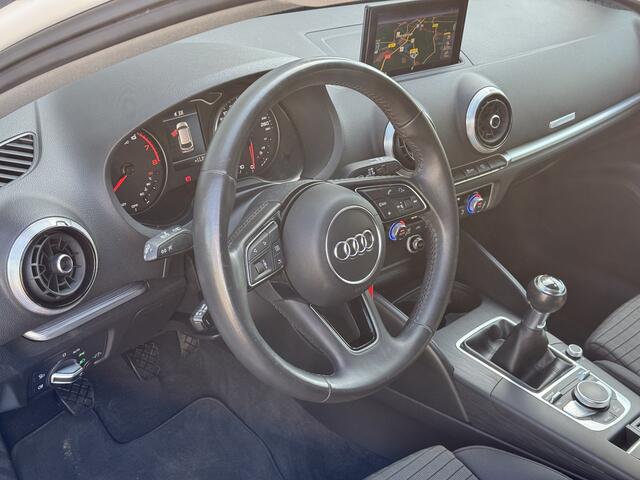 Audi A3 SPORTBACK 1.0 TFSI Design Pro Line Stoelverwarming | LED | Cruise