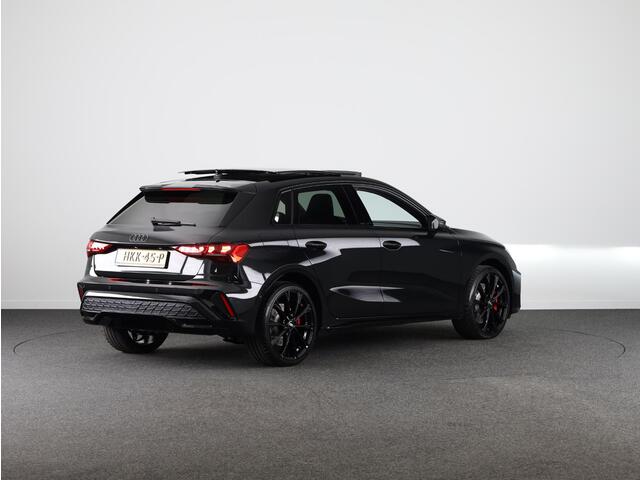 Audi A3 SPORTBACK 45 TFSI e S edition Competition 272pk | Panoramadak | 19 inch lichtmetalen velgen | Sonos Premium Audio | Navigatie