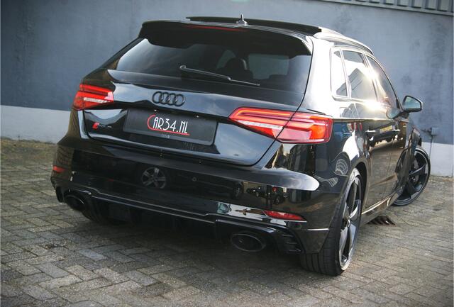 Audi A3 SPORTBACK 2.5 TFSI RS 3 quattro Ceramisch/Pano/RS-Stoel/B&O/Alcantara