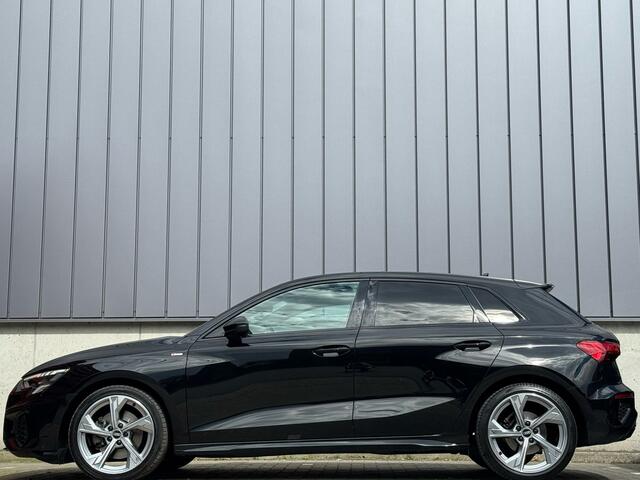Audi A3 SPORTBACK 30 TFSI 3X S-Line *NL-AUTO*