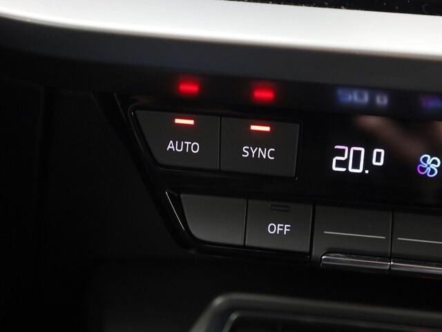 Audi A3 SPORTBACK 30 TFSI/110PK Business edition · Navigatie · Lane assist · Sportstoelen