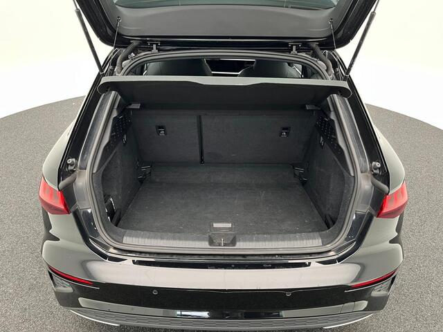 Audi A3 SPORTBACK 30 TFSi 110 Pk Automaat S-Line | Cruise Control | CarPlay | Navigatie | Bluetooth | Parkeersensoren Achter | 18 Inch | 70.341 Km!!