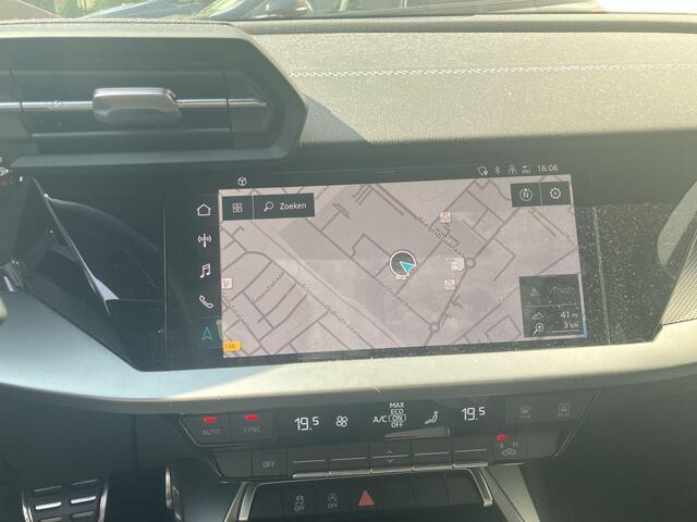 Audi A3 SPORTBACK 30 Tfsi 110pk S-tronic S edition · Camera · Apple/Android Car Play · Alarm · Navi · P-Sensoren · 18'' Inch ·