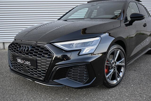 Audi A3 SPORTBACK 35 TFSI S-Line Black edition 150 pk Pano | Apple-Carplay | ACC | Virtual