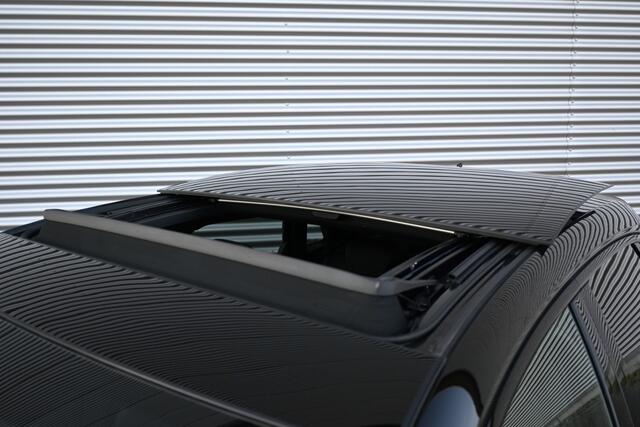 Audi A3 SPORTBACK 35 TFSI S-Line Black edition 150 pk Pano | Apple-Carplay | ACC | Virtual