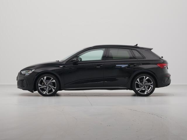 Audi A3 SPORTBACK 30 TFSI 110 pk S-Tronic S line edition S Line Trekhaak Adaptive Cruise Control Stoelverwarming 30
