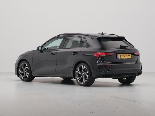 Audi A3 SPORTBACK 30 TFSI 110 pk S-Tronic S line edition S Line Trekhaak Adaptive Cruise Control Stoelverwarming 30