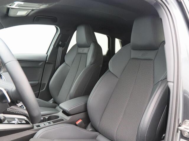 Audi A3 SPORTBACK 45 TFSi 245 Pk e Automaat S-Line Competition | Full LED | Trekhaak | Zwart Optiek | Privacy Glas | Adaptive Cruise | Stoelverwarming | Parkeersensoren | Carplay | 17.648 Km!!