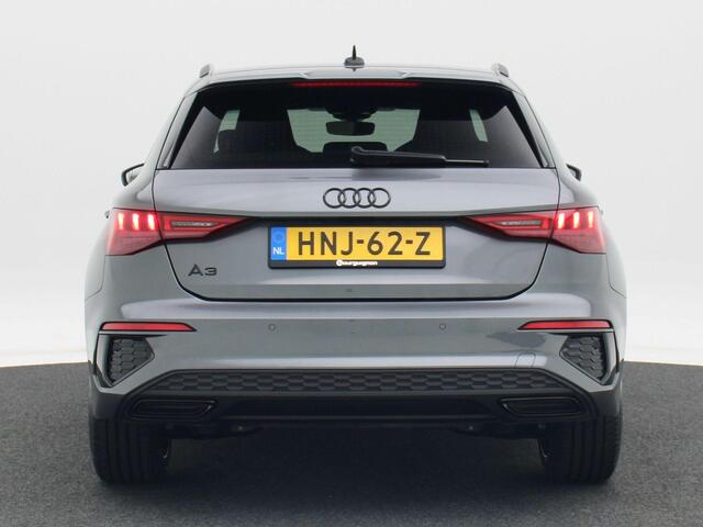 Audi A3 SPORTBACK 45 TFSi 245 Pk e Automaat S-Line Competition | Full LED | Trekhaak | Zwart Optiek | Privacy Glas | Adaptive Cruise | Stoelverwarming | Parkeersensoren | Carplay | 17.648 Km!!
