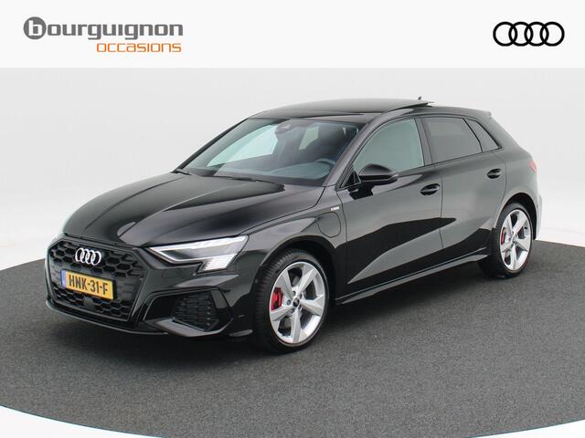 Audi A3 SPORTBACK 45 TFSi e 245 Pk Automaat S-Line Competition | Panoramadak | B&O Audio | Camera | 18 Inch | Adaptive Cruise | Zwart Optiek | Privacy Glass | 13.900 Km!!
