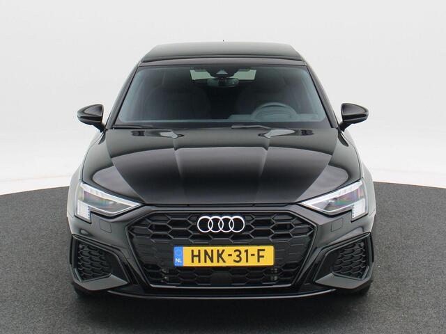 Audi A3 SPORTBACK 45 TFSi e 245 Pk Automaat S-Line Competition | Panoramadak | B&O Audio | Camera | 18 Inch | Adaptive Cruise | Zwart Optiek | Privacy Glass | 13.900 Km!!