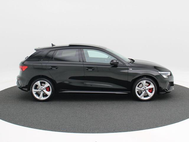 Audi A3 SPORTBACK 45 TFSi e 245 Pk Automaat S-Line Competition | Panoramadak | B&O Audio | Camera | 18 Inch | Adaptive Cruise | Zwart Optiek | Privacy Glass | 13.900 Km!!