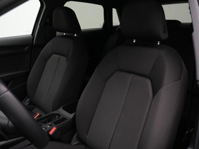 Audi A3 SPORTBACK Advanced edition 40 TFSI e 204 pk S-tronic | Navigatie | Stoelverwarming | Keyless Entry | Parkeersensoren achter