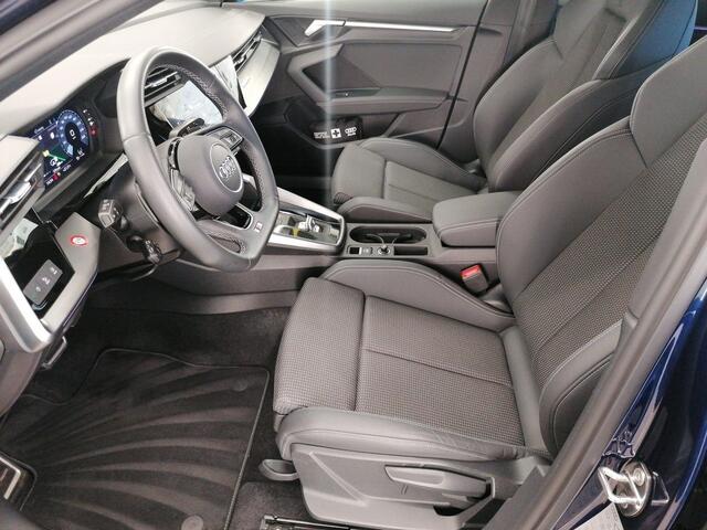 Audi A3 SPORTBACK 45 TFSI e S-LINE ** LED, VIRTUAL, PANORAMA, ACC, SPOORASS, CAMERA ** 1e EIG - Slechts 18.500 km. ** ** INFORMEER OOK NAAR ONZE AANTREKKELIJKE FINANCIAL-LEASE TARIEVEN **