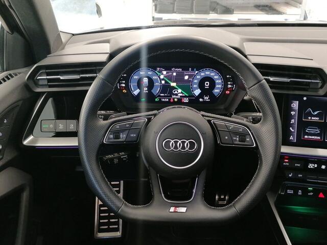 Audi A3 SPORTBACK 45 TFSI e S-LINE ** LED, VIRTUAL, PANORAMA, ACC, SPOORASS, CAMERA ** 1e EIG - Slechts 18.500 km. ** ** INFORMEER OOK NAAR ONZE AANTREKKELIJKE FINANCIAL-LEASE TARIEVEN **