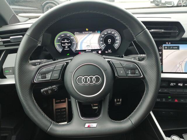 Audi A3 SPORTBACK 40 TFSI e S-LINE ** LED, VIRTUAL, PANORAMA, ACC, 18-inch LMV, SPIEGELPACK ** 1e Eig - Slechts 25.500 km. ** ** INFORMEER OOK NAAR ONZE AANTREKKELIJKE FINANCIAL-LEASE TARIEVEN **