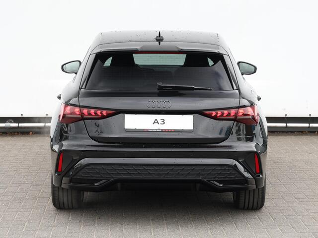 Audi A3 SPORTBACK S edition Competition 45 TFSI e 180 kW / 245 PK Sp | Camera | Assistentiepakket driving | SONOS |