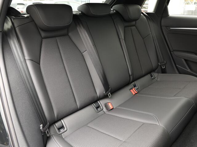 Audi A3 SPORTBACK S edition Competition 45 TFSI e 180 kW / 245 PK Sp | Camera | Assistentiepakket driving | SONOS |