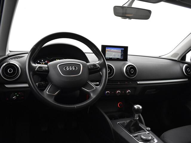 Audi A3 SPORTBACK 1.2 Tfsi 110pk Attraction Pro Line · Airco · Cruise Control · Navigatie · P-Sensoren · 16'' Inch ·