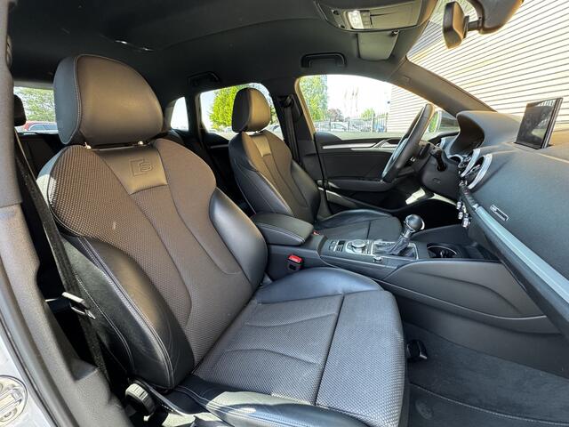Audi A3 SPORTBACK 35 TFSI CoD Sport S Line Edition S-Line / Navigatie / Parkeerhulp v+a