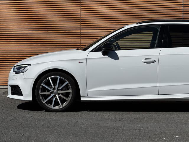 Audi A3 SPORTBACK 35 TFSI CoD Sport S Line Edition S-Line / Navigatie / Parkeerhulp v+a