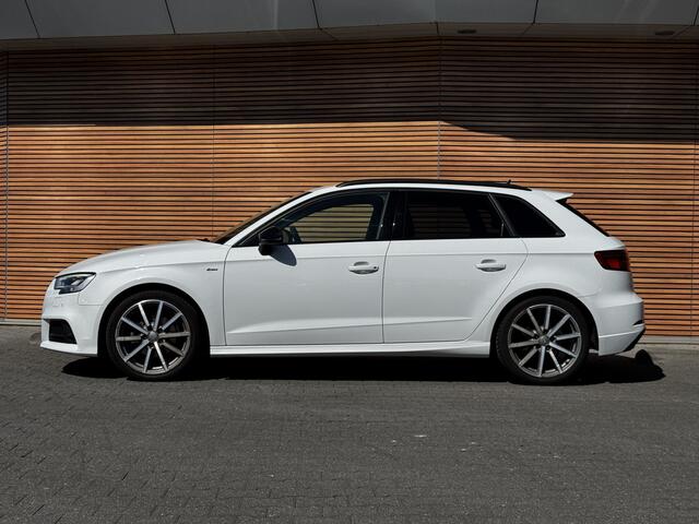 Audi A3 SPORTBACK 35 TFSI CoD Sport S Line Edition S-Line / Navigatie / Parkeerhulp v+a