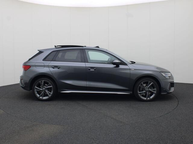 Audi A3 SPORTBACK 40 TFSIe 150kW/204PK S Line · Panoramadak · Leder/stof · Drive select