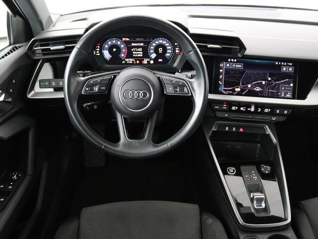 Audi A3 SPORTBACK 30 TFSI Business edition Automaat | Trekhaak | Navigatie | Appel CarPlay | Cruise Control | DAB | LED | LMV