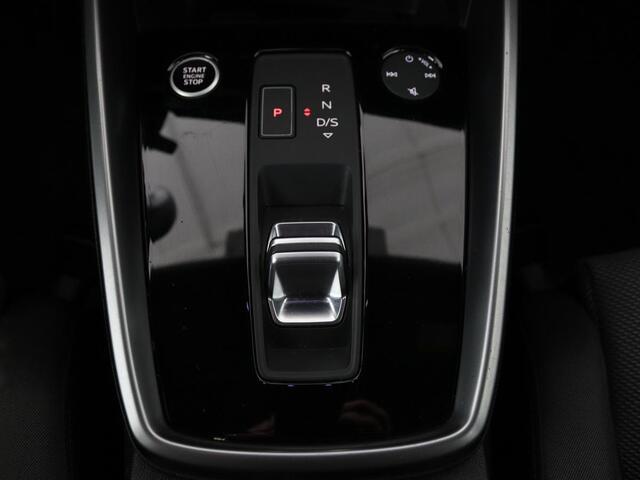 Audi A3 SPORTBACK 30 TFSI Business edition Automaat | Trekhaak | Navigatie | Appel CarPlay | Cruise Control | DAB | LED | LMV