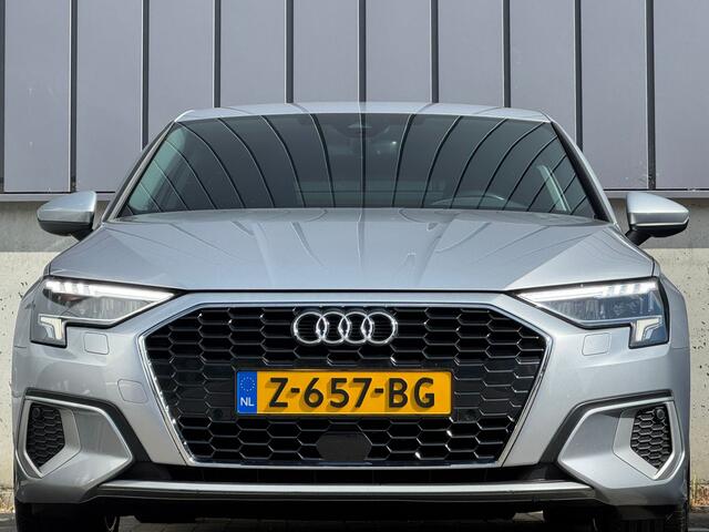Audi A3 SPORTBACK 35 TFSI 150PK Automaat Business Apple-Carplay LED Stoelverwarming