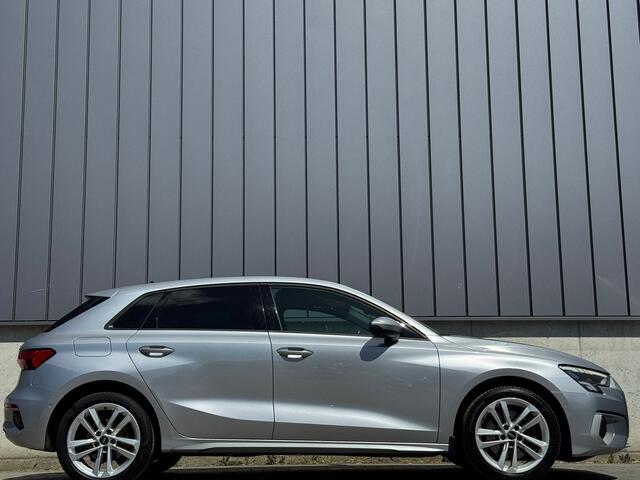 Audi A3 SPORTBACK 35 TFSI 150PK Automaat Business Apple-Carplay LED Stoelverwarming