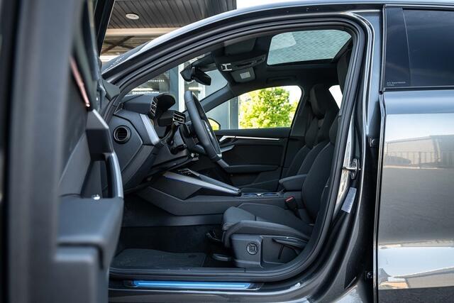 Audi A3 SPORTBACK 45TFSI e S-Line | Panorama | ACC | Camera | Black Optic | Stoelverwarming | 18 Inch |