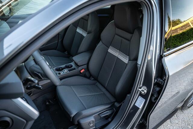 Audi A3 SPORTBACK 45TFSI e S-Line | Panorama | ACC | Camera | Black Optic | Stoelverwarming | 18 Inch |