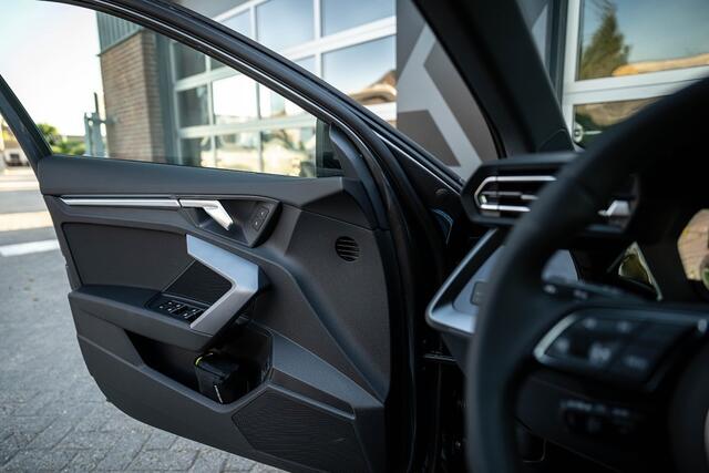 Audi A3 SPORTBACK 45TFSI e S-Line | Panorama | ACC | Camera | Black Optic | Stoelverwarming | 18 Inch |