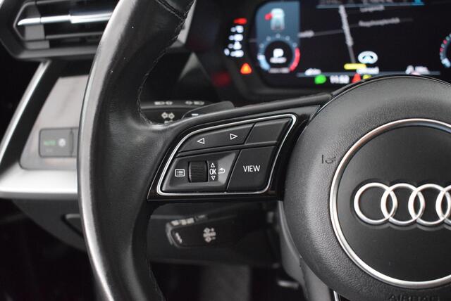 Audi A3 SPORTBACK 35 TFSI 150pk S-Tronic Business edition Trekhaak Panoramadak Virtual Cockpit Sportstoelen Navigatie