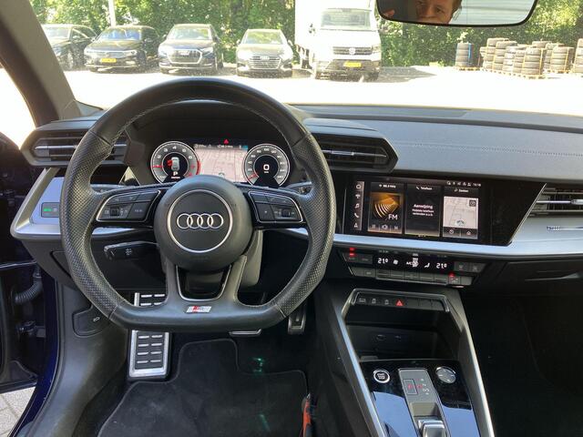 Audi A3 SPORTBACK 35 Tfsi 150pk S-tronic S edition · Apple/Android Car Play · Navigatie · P-Sensoren · Cruise Control · Sportstuur · 17'' Inch ·