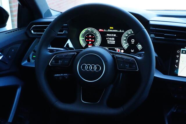 Audi A3 SPORTBACK 45 TFSI e S edition Competition 245pk Panoramadak/Stoelverwarming/Camera