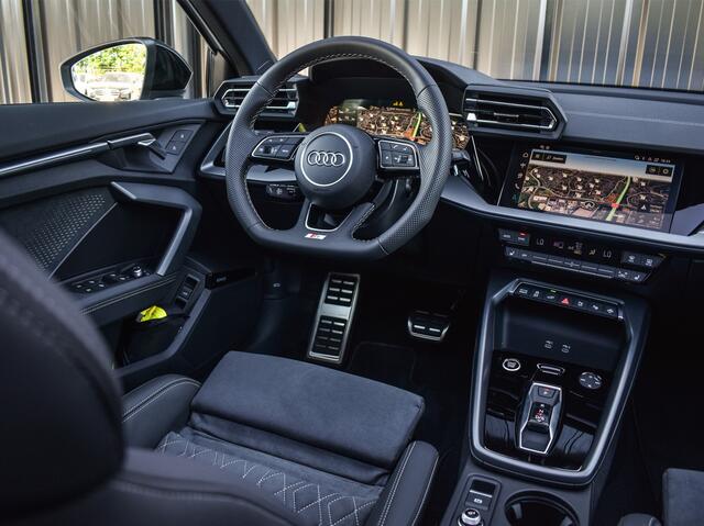 Audi A3 SPORTBACK 45 TFSI e S EDITION COMPETITION | PANORAMADAK | S-SEATS | ADAPTIVE CRUISE | SONOS SOUND | CAMERA | BLACK-OPTIC | AMBIANCE INTERIEUR