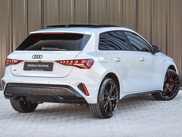 Audi A3 SPORTBACK 45 TFSI e S EDITION COMPETITION | PANORAMADAK | S-SEATS | ADAPTIVE CRUISE | SONOS SOUND | CAMERA | BLACK-OPTIC | AMBIANCE INTERIEUR
