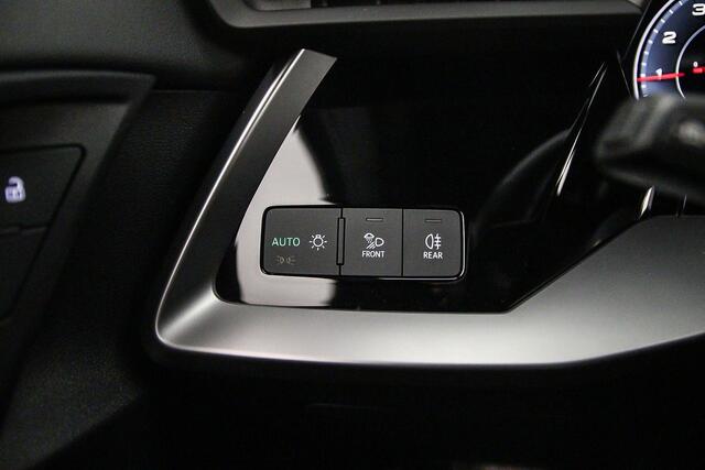 Audi A3 SPORTBACK 30 TFSI S edition | Trekhaak | Adapt. Cruise | 18 inch | Optiek Zwart | Stoelverw. | Virtual cockpit | S Line