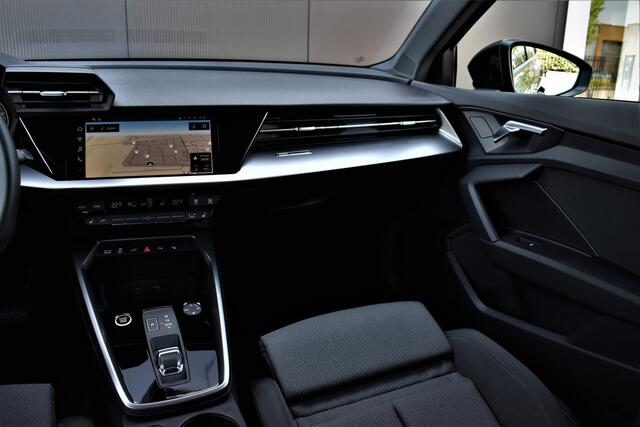 Audi A3 SPORTBACK 40 TFSI e 204pk S-Line Virtual/Carplay/Keyless/Navi/Led/Stoelverw.Pdc/Lmv18''