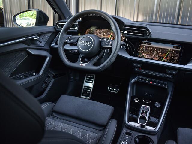 Audi A3 SPORTBACK 45 TFSI e S EDITION COMPETITION | PANORAMADAK | S-SEATS | ADAPTIVE CRUISE | SONOS SOUND | CAMERA | BLACK-OPTIC | AMBIANCE INTERIEUR