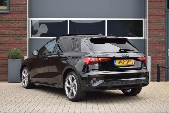 Audi A3 SPORTBACK 45 TFSI e S-line Competition | Pano | Massage | Sfeer | Camera